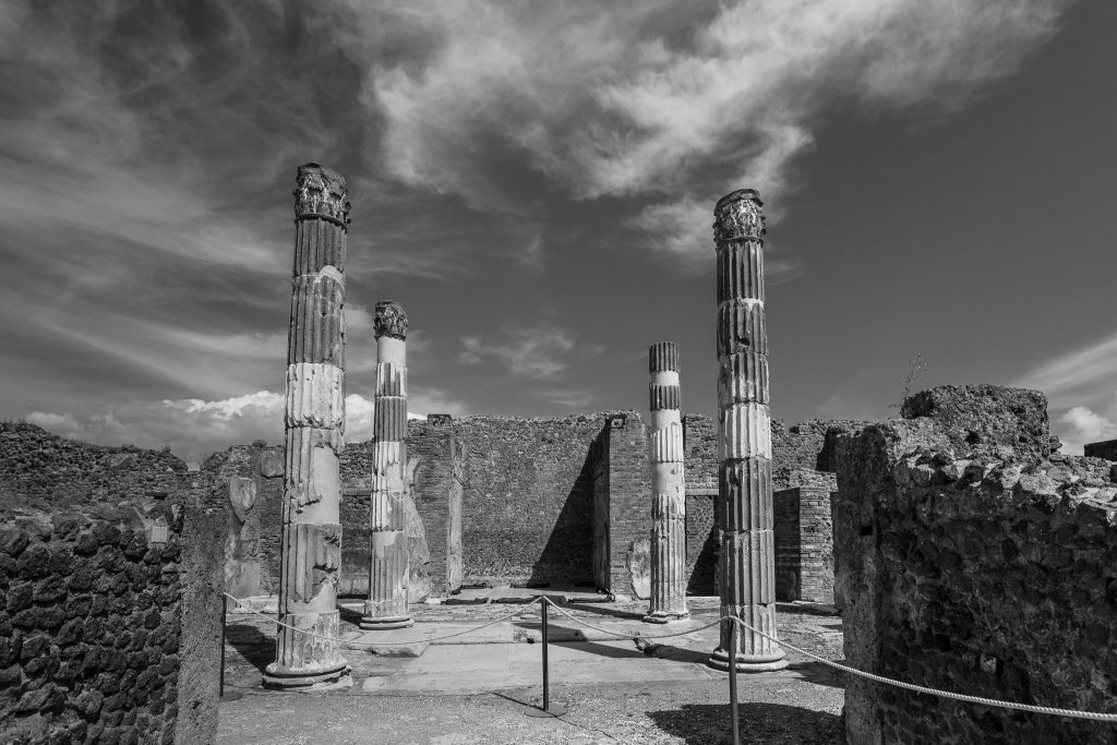 pompeii ruins